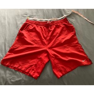 Nike tennis shorts S